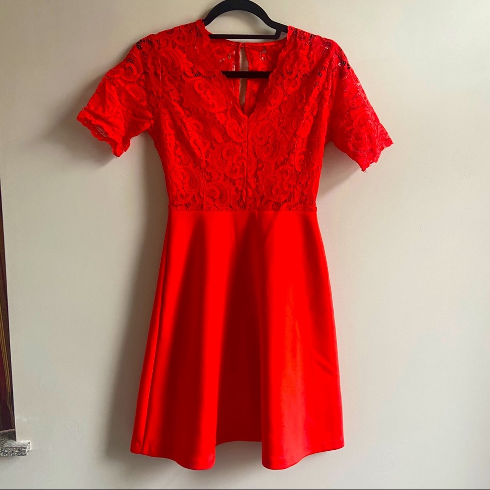 Alexia Admor lace red Valentine’s Day dress